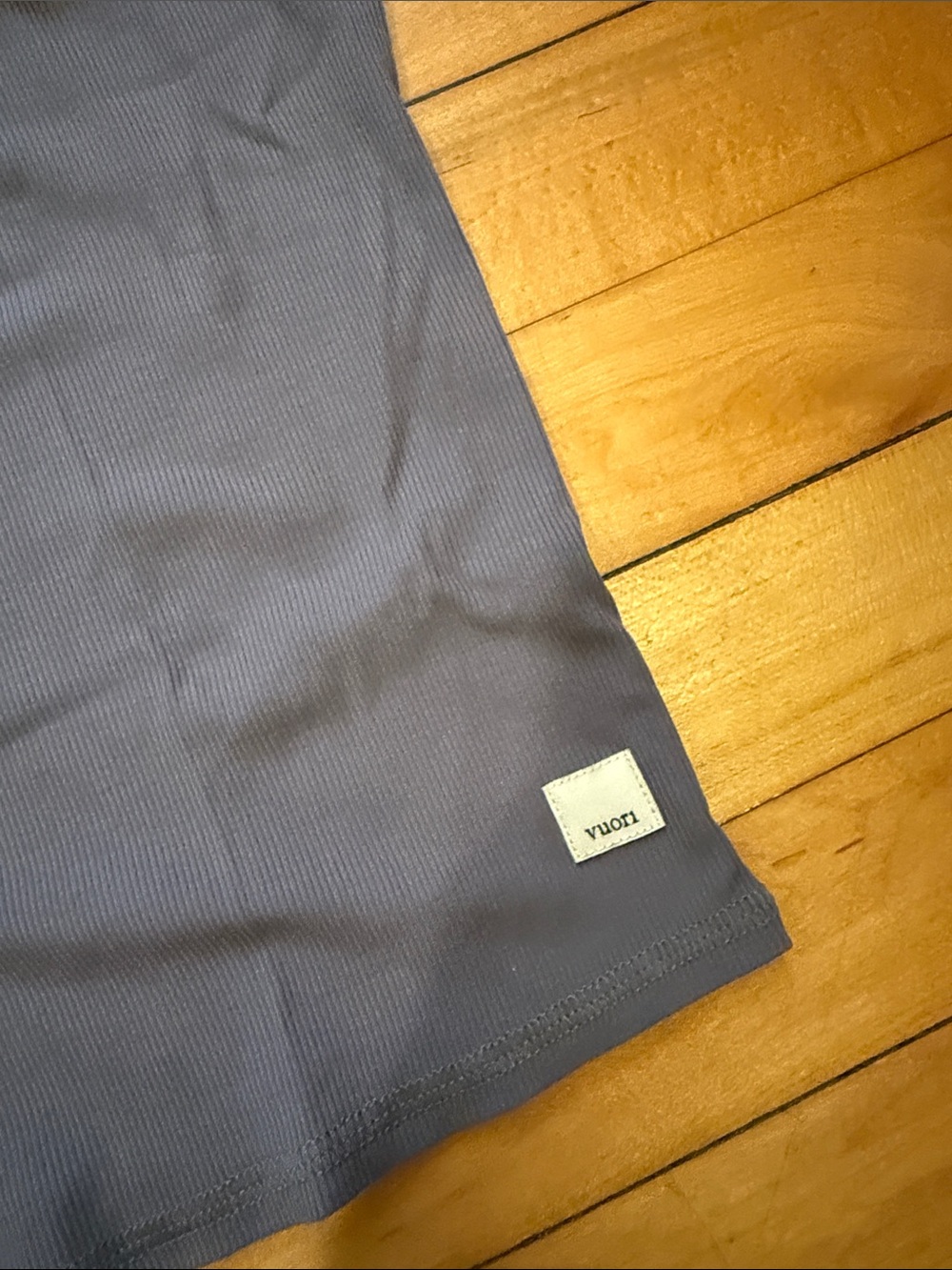 Vuori Women’s Ribbed T-Shirt - Picture 3 of 5